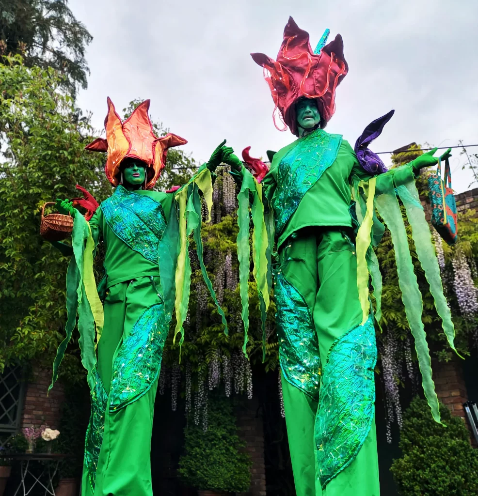 Blumen Group: Zwei Blumen auf Stelzen